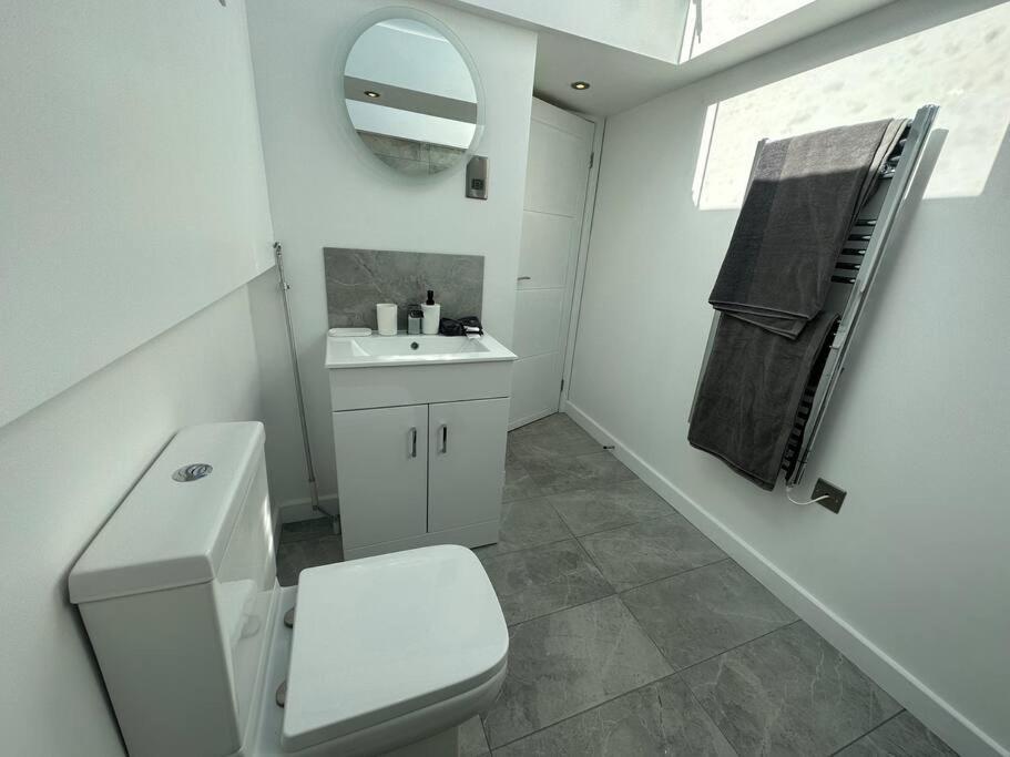 Lovely New Decor Studio - 4 The Southwell Londres Exterior foto